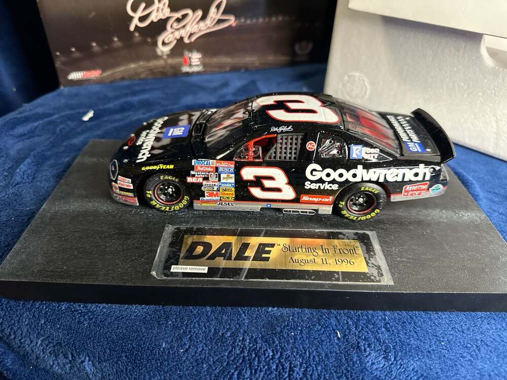Dale Earnhardt #3 Goodwrench 1996 Monte Carlo "Starting In Front" 1:24 Diecast -